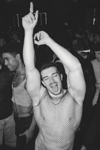 fiesta gay barcelona yass party ambiente lgtbiq