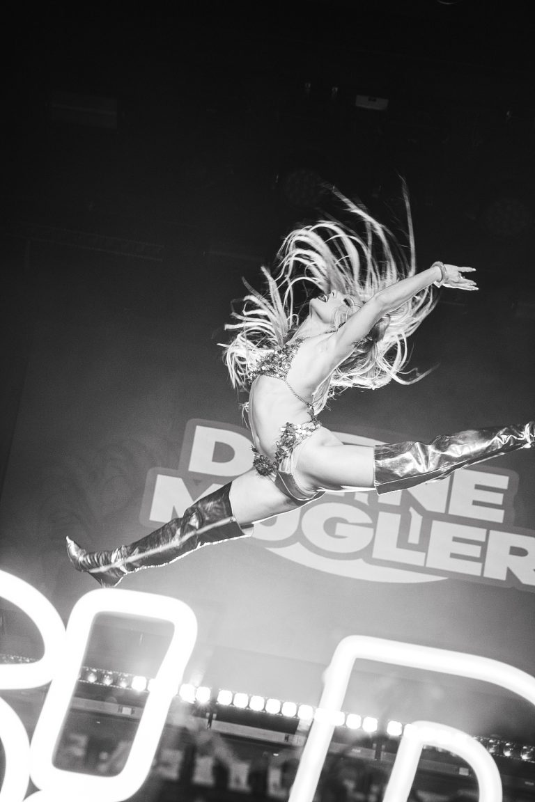 daphne mugler en yass party madrid